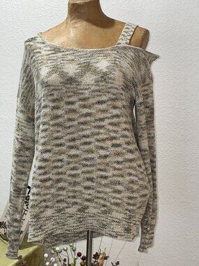 NWT $120 LILLA P Long Sleeve Cold Shoulder Sweater M